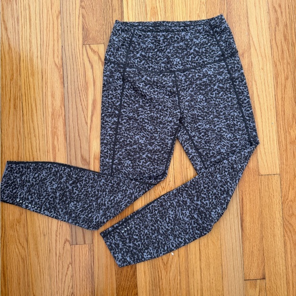 Varley Animal Print Leggings Size M - Picture 2 of 7